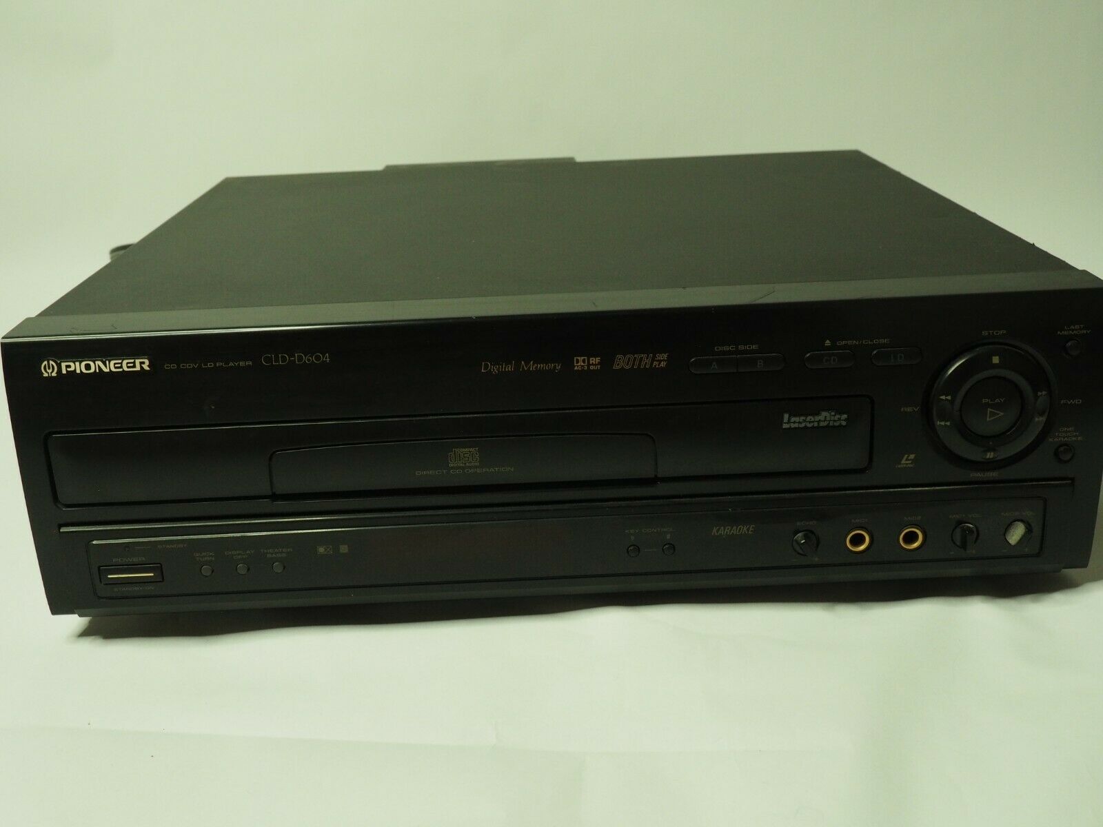 Pioneer Cld D604 Laserdisc Player - For Parts Or Repair Uo Error