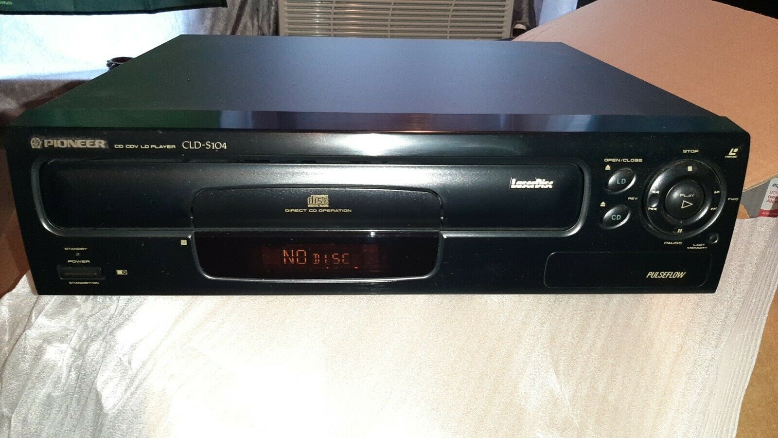 Pioneer Cld-s104 Laser Disc Player , Excellent Condition W Remote And Manual