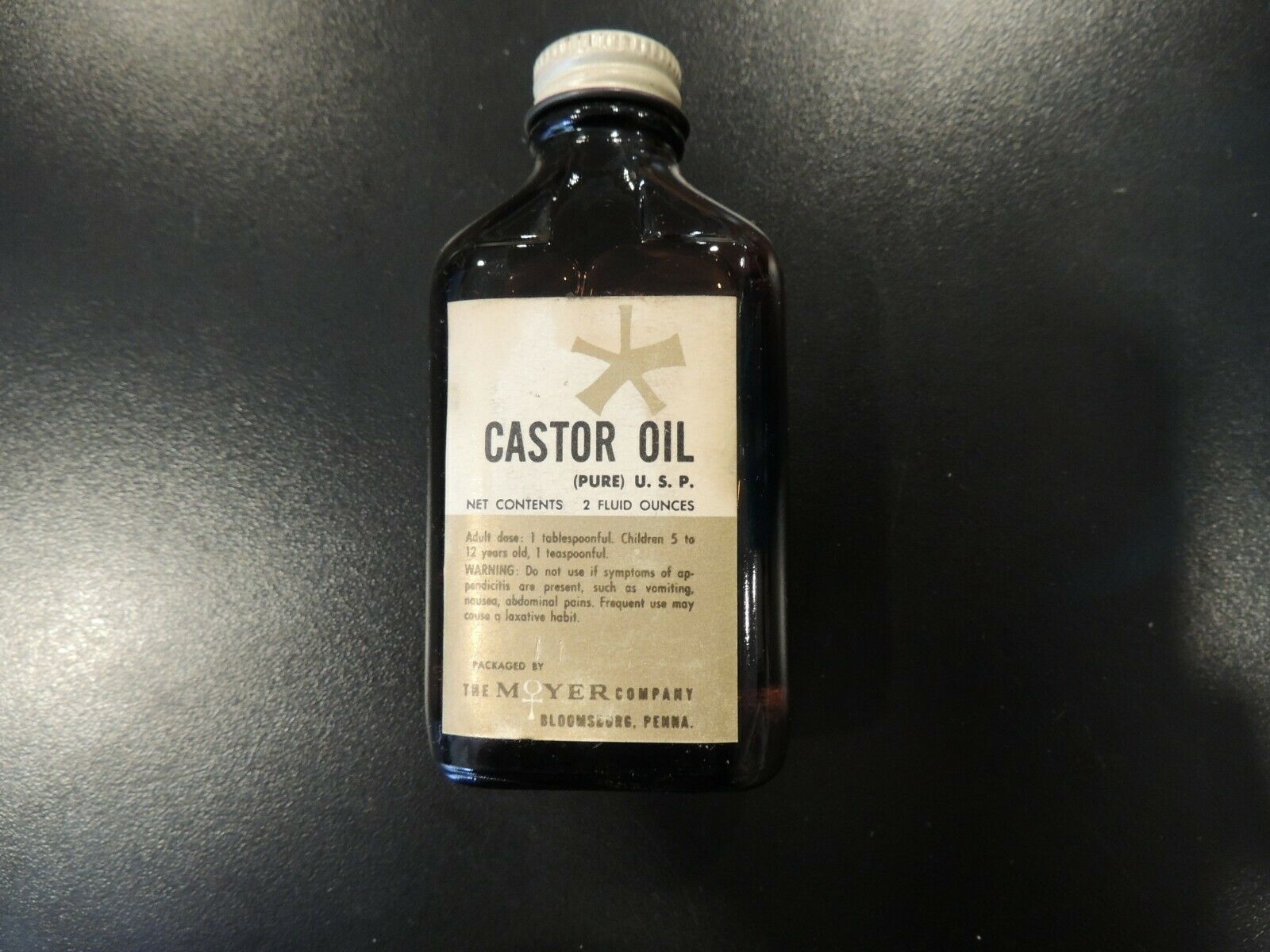 Vintage Castor Oil Brown Glass Bottle The Moyer Company Bloomsburg Pa Nice!